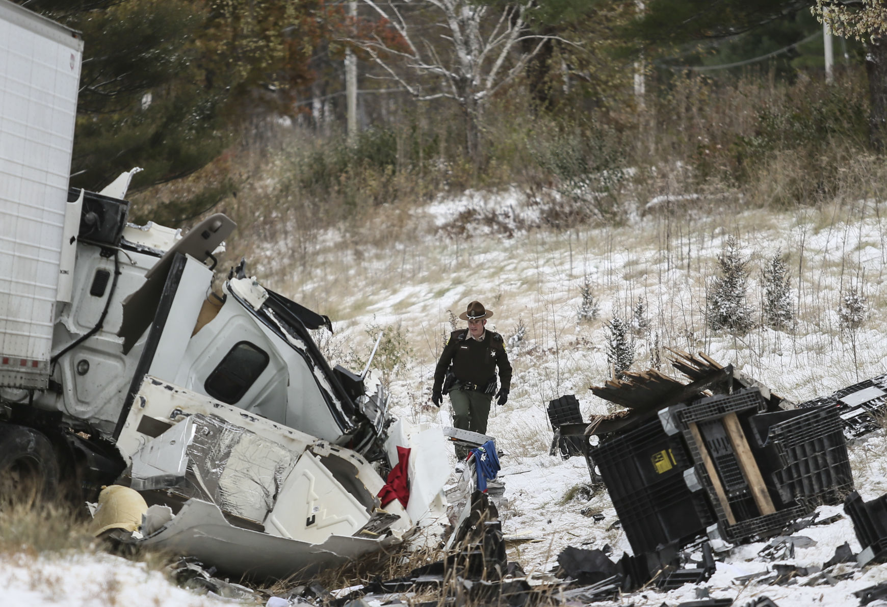 111119-mda-nws-accident-08.jpg